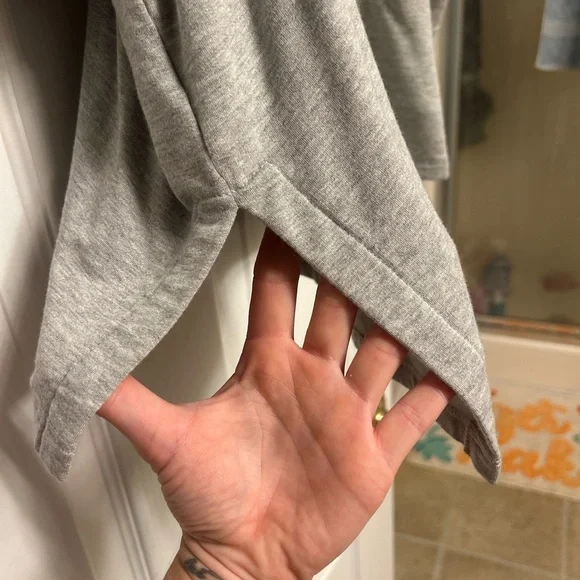 BEYOND YOGA v-neck pullover poncho - Picture 10 of 10